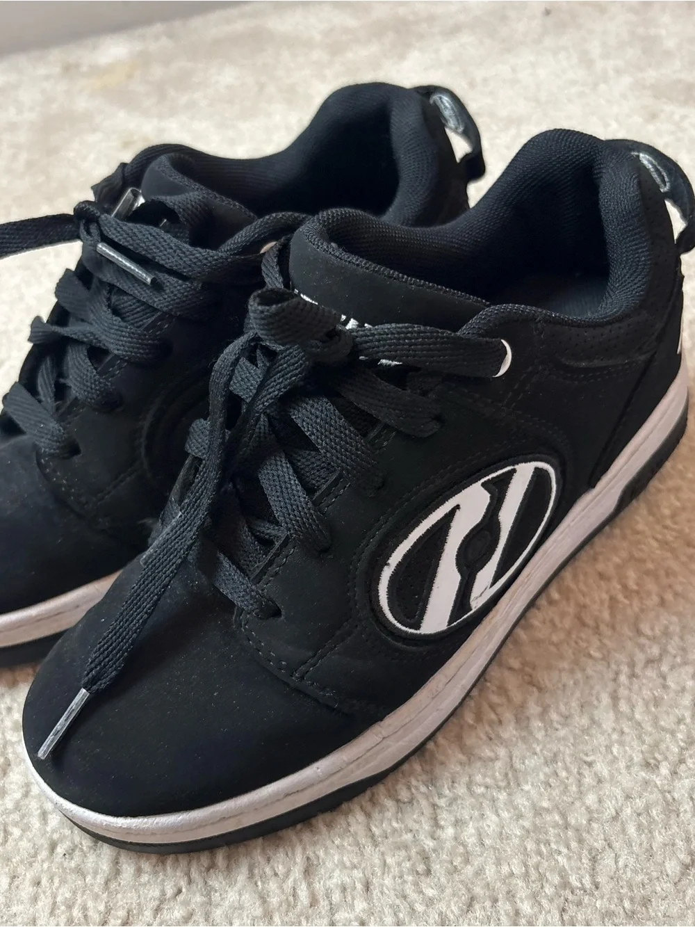 Heelys Black Voyager Casual Skate Shoe with White Label Detail